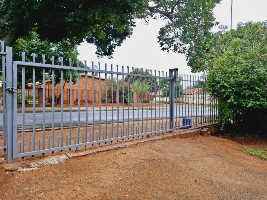 4 Bedroom Property for Sale in Generaal De Wet Free State